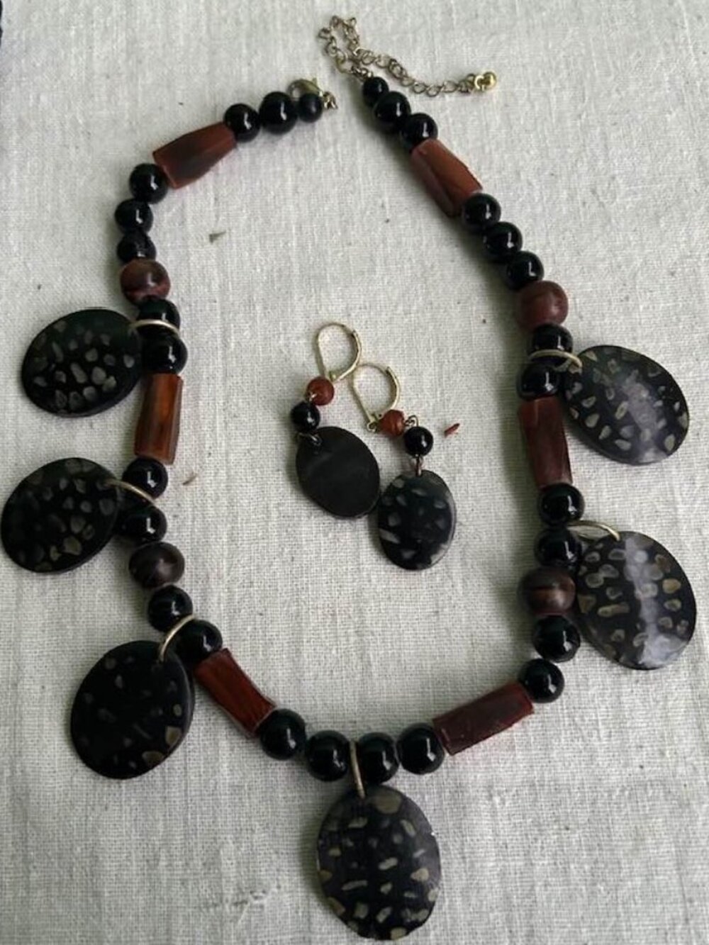 Black and Reddish Stone Bead Necklace Set with Earrings